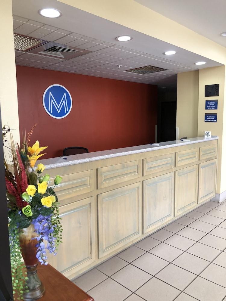 Millennium Inn Ellisville エクステリア 写真